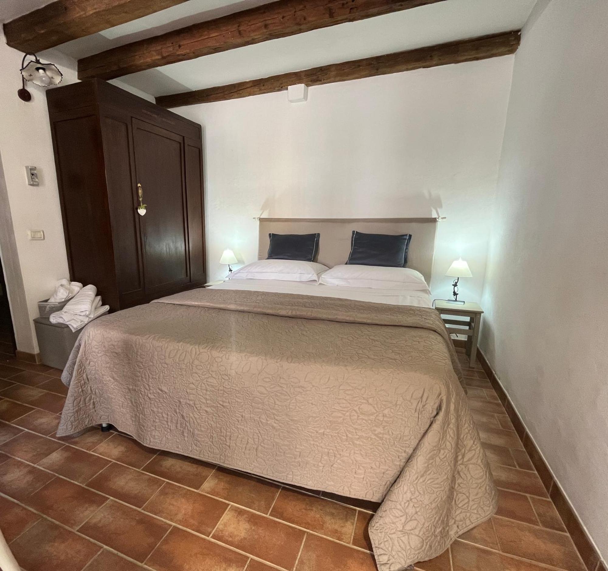 Casa Lambertina Apartment เซนีกัลเลีย ภายนอก รูปภาพ